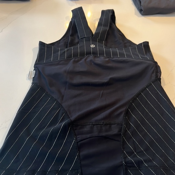 Lululemon Size 6 - Picture 2 of 2